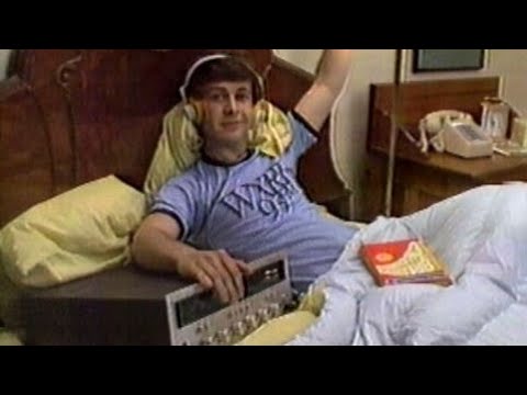 WXRT 93 FM - "Great In Bed" (Commercial, 1978) 📻