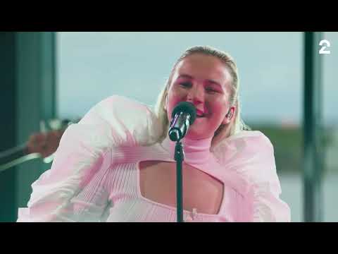Video thumbnail for Delilah