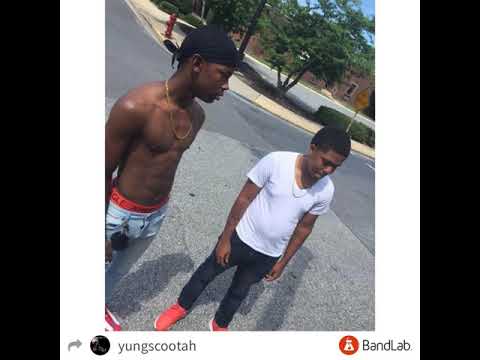 Exposin Me (Feat. J Booqii)