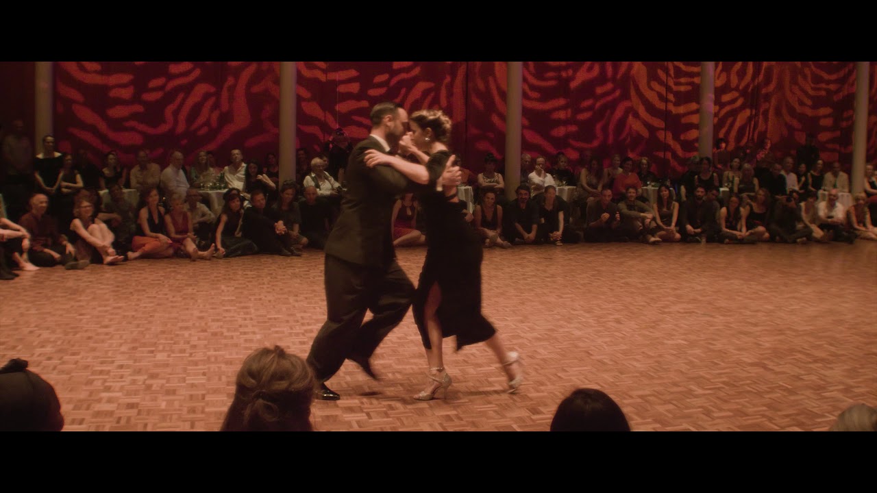 Video thumbnail for Fausto Carpino & Stephanie Fesneau - Cuatro palabras