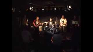 Duncan Redmonds/Ito Billy No Mates-marbles&too late LIVE in ITO 2013