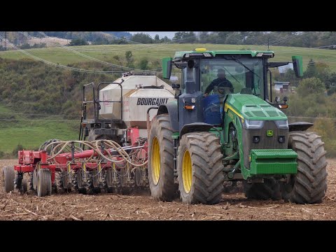 Winter wheat sowing 2023 John Deere 8R 410 BOURGAULT CD872