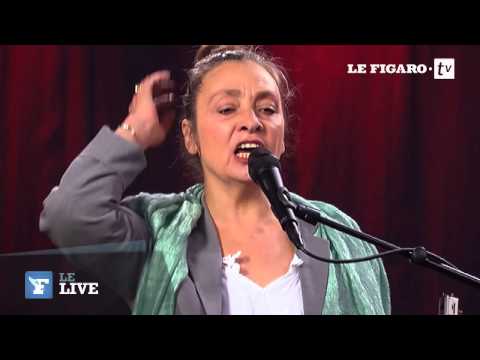 La Plaza Francia - «La Mano Encima»