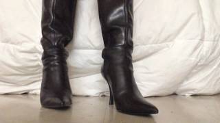 Download lagu .::ASMR::. Toe tapping with pointed leather boots *{No talking}* mp3
