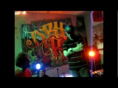 Mac Lethal vs Mossferatu