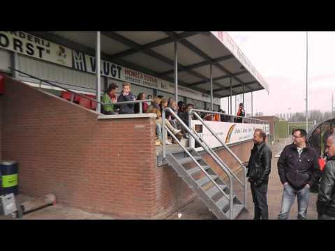 13 april 2013 Roda '46 C1 - VV De Meern C1 com 1-2 Kijk ze komen op het veld
