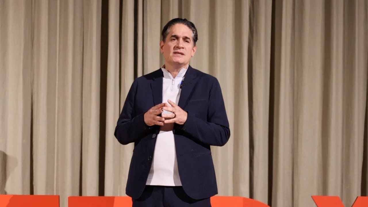 Nadie se sostiene solo: La fuerza de lo colectivo | Raul García Ruiz | TEDxCiudadJuarez