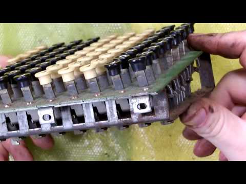 Mechanical calculator restoration: Addo 6 - part 24: keyboard disassembly