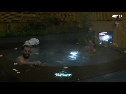 Xhuli dhe Atdheu më të afërt se kurrë, shijojnë xhakuzin larg banorëve të tjerë - Big Brother VIP