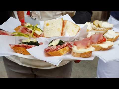 cicchetti at All'Arco in San Polo, Venice, Italy (Matt, Take Me to Europe.com)