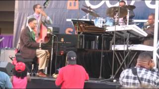Ramsey Lewis Performs "The Way She Smiles" Live @ BHCP 2013