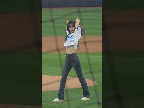 260816 쵸단 kt wiz 시구 직캠
