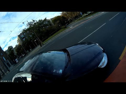 MAM-571 Majdnem jobbhorog - Aborted right hook