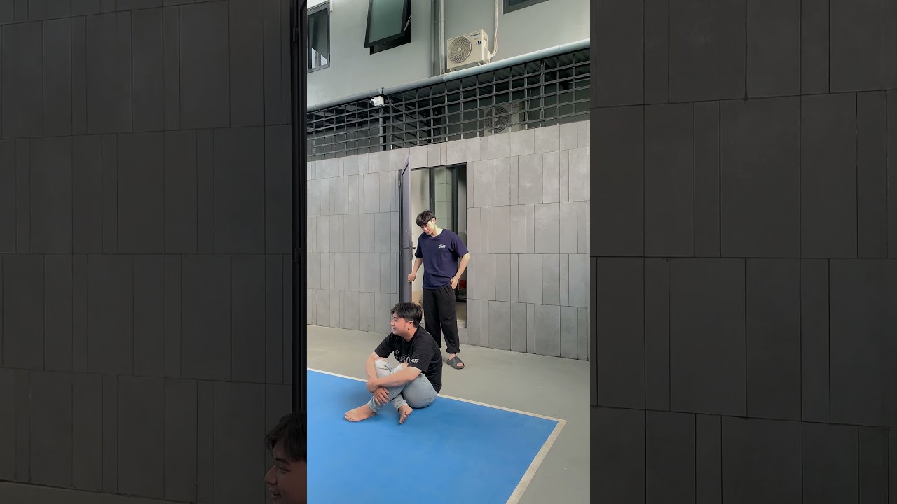 Muốn tập thể dục sợ phát hiện