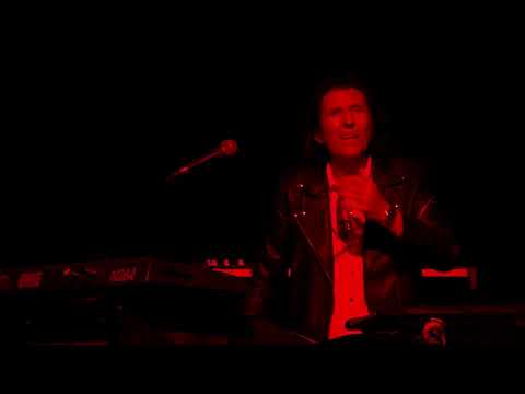 Mobilmánia - A főnix éjszakája (Hivatalos felvétel a V70 - Z60 - MM10 Aréna koncertről)