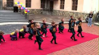 preview picture of video 'Танець ПАВУЧКИ хореографічного колективу «Визави»'