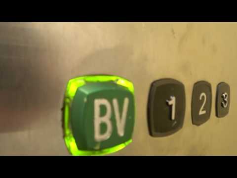 Sweden, Stockholm, Huddinge Centrum, Kommunalvägen 18, KONE elevator