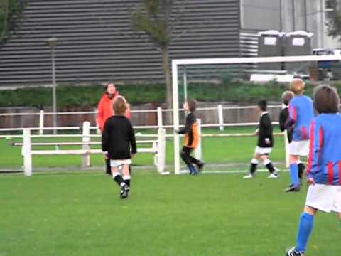 Zaanlandia E10 - KFC E12 (08-10-2011)