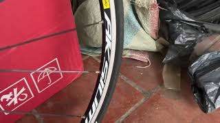 (sold) French Mavic aluminum road wheels, good appearance 0377.601.559