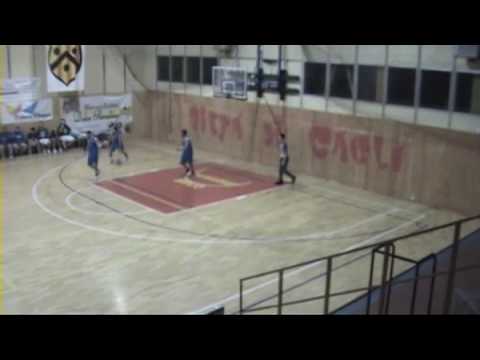 Basket Cagli sport associati  BK Fossombrone 1 2 quarto