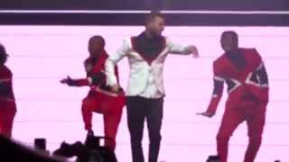 M.Pokora - Intro & Avant Nous (HD) - RED Tour - Marseille 04.06.15