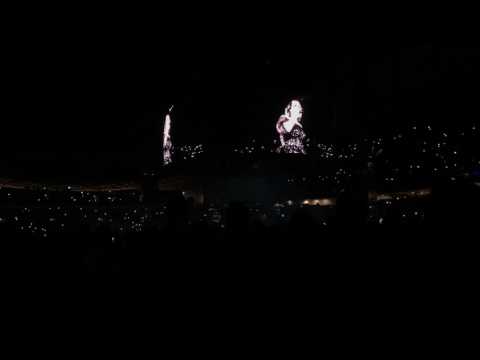 Adele live Sydney 10.3.2017- Someone like you