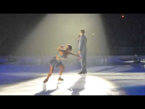 Gareth Gates singing to Brianne  Sheffield 15/04/2014