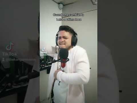 Ese amigo que se descontroka en el Karaoke 🤪😂