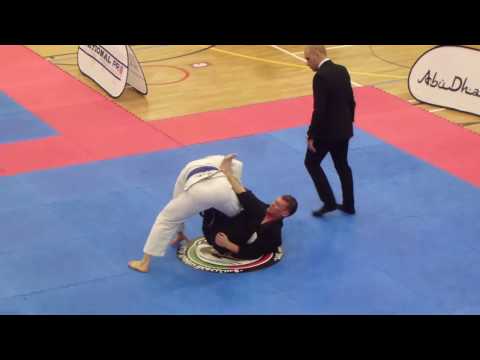 Mustafa Djemal vs Justin Hodge - UAEJJF British National Pro 2017 - Blue Master 1 - 94kg