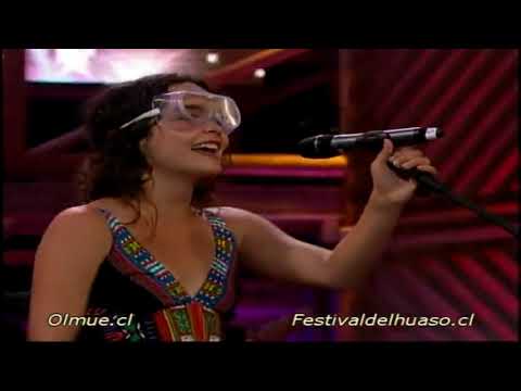 Brevemente gente - Camila Moreno + Manuel García + Nano Stern [Festival del Huaso de Olmué 2010]