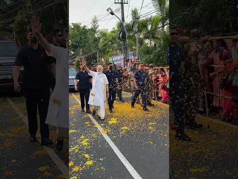 Kochi gives Prime Minister Modi a spectacular welcome.