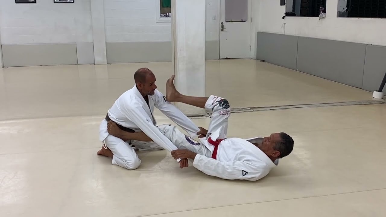 Grandmaster Relson Gracie Self Defense on his attack in Honolulu Part 1 of 2