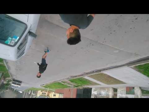 los wachines peleando 😂😂