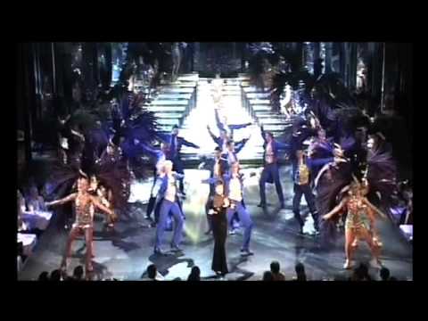 La Meneuse DIANA au Lido de Paris