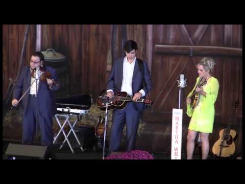 Rhonda Vincent & The Rage - When The Grass Grows Over Me