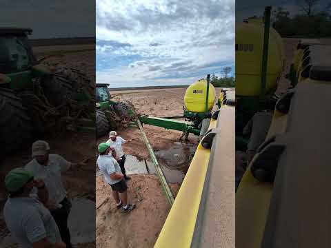 CHACO 🇦🇷 Ensayo de #maíz con aplicación de biológicos en el surco de siembra en Pampa del Infierno 💚
