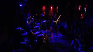 Dirty Attic (Live) // Cate Le Bon