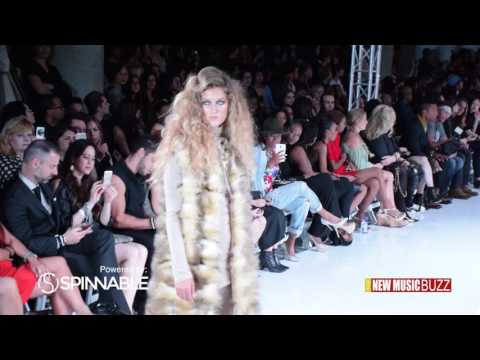 #LALOCALBUZZ O'Gara Fashion Show #LAFW Dena Burton Fall Fashion