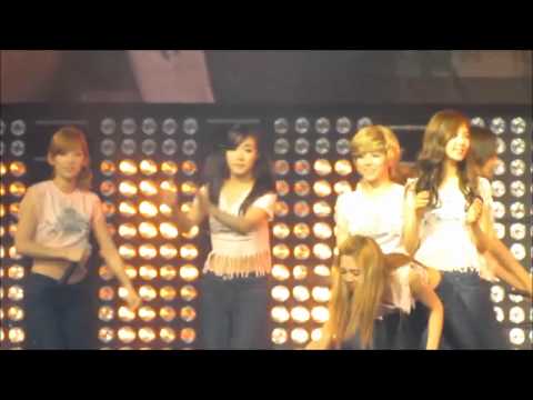 [Fancam] SNSD TaeNy (Poor Tiffany) - Almost (Jessica Jung)