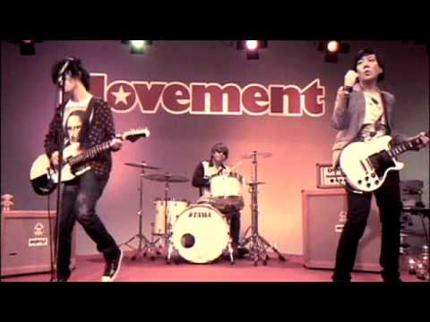 the pillows / Movement