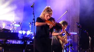 Modest Mouse &quot; Talking Shit About A Pretty Sunset  &quot;   Oct 4 , 2017  ,  Express live , Col Oh