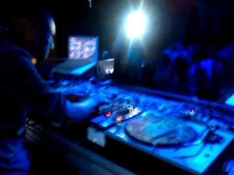 Fiesta Remember Máster club DJ Fran Rodriguez