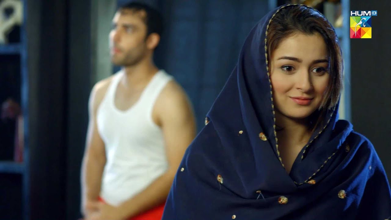 Hania Ne Qameez Ke Baghair Kis Larky Ko Dekha...? #haniaamir #ahmadaliakbar #haniaaamir