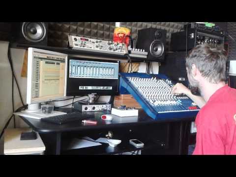 Jah Sonic in Moa Anbessa studio 24.06.2015