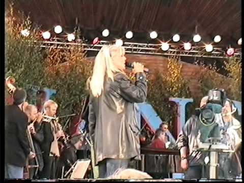 HELEN SJÖHOLM & JOSEFIN NILSSON - Part 1 - JAG VET VAD HAN VILL