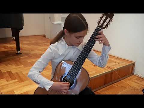 Sinóros-Szabó Laura videója