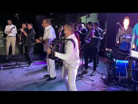 DUEÑA DE MI FELICIDAD en vivo 2022 : BETO ZABALETA Y LUIS JOSÉ VILLA