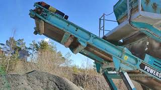 Crible vibrant Powerscreen Chieftain 2100 à vendre - Image 4 | Machineryline ML Crible vibrant Powerscreen Chieftain 2100 | Image 4 - Machineryline