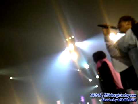 [FANCAM] 120316 SS4 Bangkok - the boys waving at us at the end