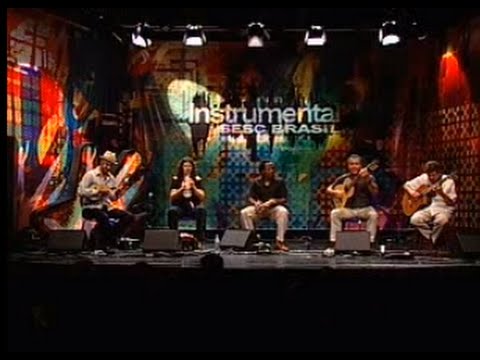 Choro Ensemble | Descendo a Ladeira (Carlos Almeida) | Instrumental Sesc Brasil